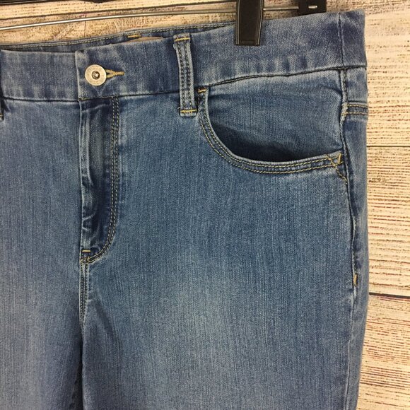 Chico's Capris Jeans Size 0.5 - Picture 5 of 13